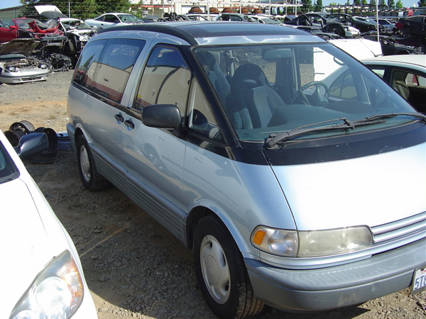 1993 toyota previa van 2.4 4cyl color blue. Z-09016. Received 06/15/2009