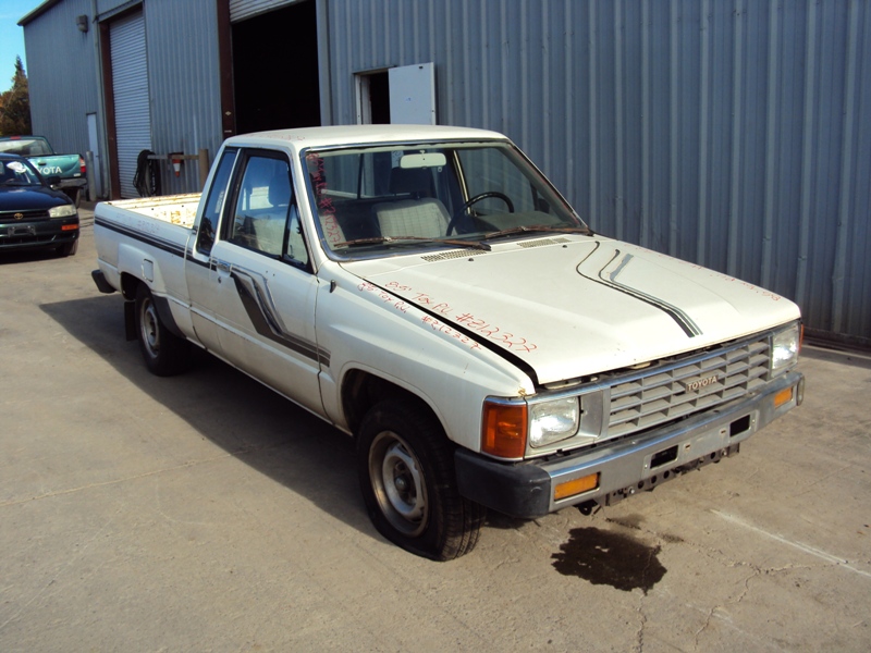 1985 Toyota Pick Up Xtra Cab Sr5 Model 2 4l Efi Mt 2wd 5 Speed