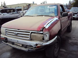 1995 TOYOTA TRUCK T100 REGULAR CAB DLX MODEL 3.4L V6 AT 4X4 COLOR RED Z14591