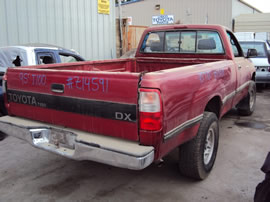 1995 TOYOTA TRUCK T100 REGULAR CAB DLX MODEL 3.4L V6 AT 4X4 COLOR RED Z14591