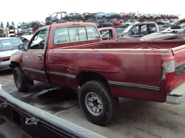 1995 TOYOTA TRUCK T100 REGULAR CAB DLX MODEL 3.4L V6 AT 4X4 COLOR RED Z14591