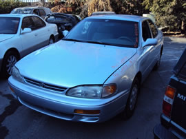 1996 TOYOTA CAMRY 4 DOOR SEDAN LE MODEL 2.2L AT FWD COLOR BLUE Z14599