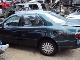 1996 TOYOTA CAMRY 4 DOOR SEDAN LE MODEL 2.2L CA AT FWD COLOR GREEN Z14613