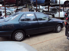 1996 TOYOTA CAMRY 4 DOOR SEDAN LE MODEL 2.2L CA AT FWD COLOR GREEN Z14613