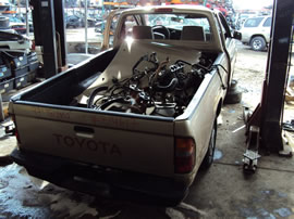 1997 TOYOTA TACOMA PICK UP REGULAR CAB DLX MODEL 2.4L AT 2WD COLOR GOLD Z14617
