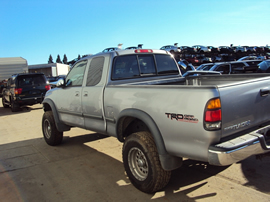 2002 TOYOTA TUNDRA SR5 MODEL WITH ACCESS CAB TRD PACKAGE 4.7L V8 IFORCE AT  4X4 COLOR SILVER STK Z13390