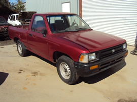 1992 TOYOTA PICK UP REGULAR CAB STANDARD MODEL 2.4L EFI MT 2WD COLOR RED STK Z13394
