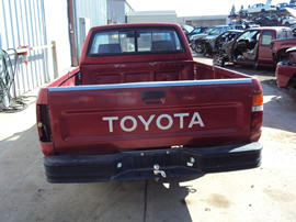 1992 TOYOTA PICK UP REGULAR CAB STANDARD MODEL 2.4L EFI MT 2WD COLOR RED STK Z13394