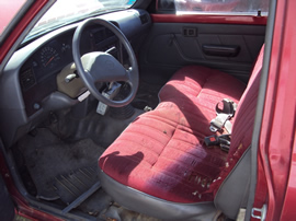 1992 TOYOTA PICK UP REGULAR CAB STANDARD MODEL 2.4L EFI MT 2WD COLOR RED STK Z13394