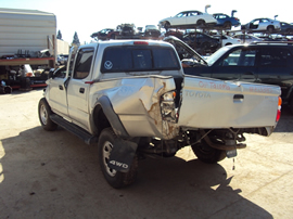 2001 TOYOTA TACOMA SR5 DLX MODEL 4 DOOR DOUBLE CAB 3.4L V6 AT 4X4 COLOR SILVER STK Z13395