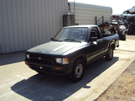 1993 TOYOTA PICK UP REGULAR CAB STANDARD MODEL 2.4L EFI MT 2WD COLOR GREEN STK Z13399