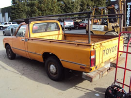 1979 TOYOTA PICK UP REGULAR CAB STD MODEL 2.4L CARBURETOR  MT 4SPEED 2WD COLOR ORANGE Z14622