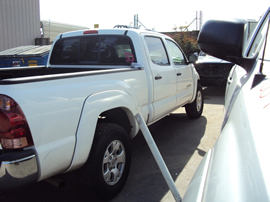 2006 TOYOTA TACOMA 4 DOOR DOUBLE CAB SR5 PRE-RUNNER MODEL 4.0L V6 AT 2WD COLOR WHITE STK Z13403 