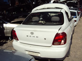 2002 TOYOTA ECHO 4 DOOR SEDAN STD MODEL 1.5L MT FWD COLOR WHITE Z14628