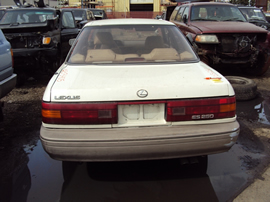 1990 LEXUS ES 250 MODEL 4 DOOR SEDAN 2.5L V6 AT 2WD COLOR WHITE STK Z13405