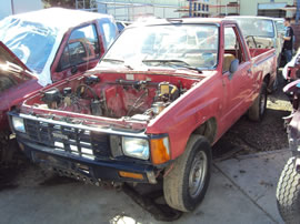 1985 TOYOTA PICK UP TRUCK REGULAR CAB STANDARD MODEL 2.4L CARBURETOR MT 4 SPEED 2WD COLOR RED Z14634