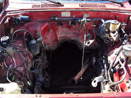 1985 TOYOTA PICK UP TRUCK REGULAR CAB STANDARD MODEL 2.4L CARBURETOR MT 4 SPEED 2WD COLOR RED Z14634