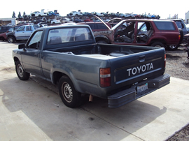 1993 TOYOTA PICK UP STANDARD MODEL REGULAR CAB 2.4L EFI 4CYL MT 5SPD 2WD COLOR GREEN STK Z13407