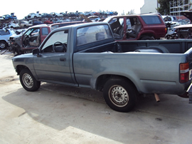 1993 TOYOTA PICK UP STANDARD MODEL REGULAR CAB 2.4L EFI 4CYL MT 5SPD 2WD COLOR GREEN STK Z13407