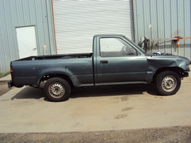 1993 TOYOTA PICK UP STANDARD MODEL REGULAR CAB 2.4L EFI 4CYL MT 5SPD 2WD COLOR GREEN STK Z13407