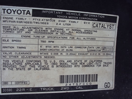 1993 TOYOTA PICK UP STANDARD MODEL REGULAR CAB 2.4L EFI 4CYL MT 5SPD 2WD COLOR GREEN STK Z13407