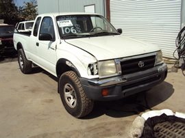 1998 TOYOTA TACOMA XTRA CAB DELUXE MODEL WITH TRD OFF ROAD PACKAGE 3.4L V6 AT 4X4 WITH REAR DIFF LOCK COLOR WHITE STK Z13410