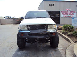 1998 TOYOTA TACOMA XTRA CAB DELUXE MODEL WITH TRD PACKAGE 3.4L V6 MT 4X4 WITH REAR DIFF LOCK COLOR WHITE STK Z13413