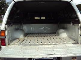 1998 TOYOTA TACOMA XTRA CAB DELUXE MODEL WITH TRD PACKAGE 3.4L V6 MT 4X4 WITH REAR DIFF LOCK COLOR WHITE STK Z13413