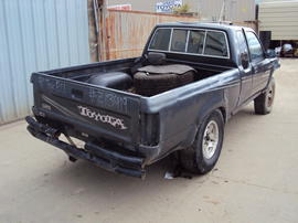 1991 TOYOTA TRUCK XTRA CAB SR5 MODEL 3.0L V6 MT 4X4 COLOR GRAY  STK Z13419