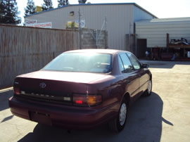 1992 TOYOTA CAMRY 4 DOOR SEDAN DX MODEL 2.2L AT FWD COLOR RED Z14671