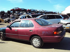 1992 TOYOTA CAMRY 4 DOOR SEDAN DX MODEL 2.2L AT FWD COLOR RED Z14671