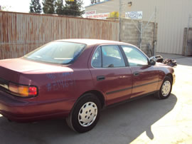 1992 TOYOTA CAMRY 4 DOOR SEDAN DX MODEL 2.2L AT FWD COLOR RED Z14671