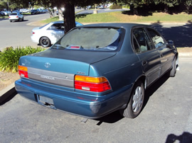 1995 TOYOTA COROLLA 4 DOOR SEDAN DX MODEL 1.8L AT FWD COLOR GREEN STK Z13422