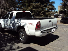 2005 TOYOTA TACOMA XTRA CAB PRE RUNNER SR5 WITH TRD PACKAGE 4.0L V6 AT 2WD COLOR WHITE Z14674