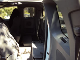 2005 TOYOTA TACOMA XTRA CAB PRE RUNNER SR5 WITH TRD PACKAGE 4.0L V6 AT 2WD COLOR WHITE Z14674