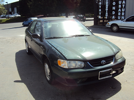 2001 TOYOTA COROLLA 4 DOOR SEDAN CE MODEL 1.8L AT FWD COLOR GREEN STK Z13429