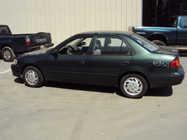 2001 TOYOTA COROLLA 4 DOOR SEDAN CE MODEL 1.8L AT FWD COLOR GREEN STK Z13429