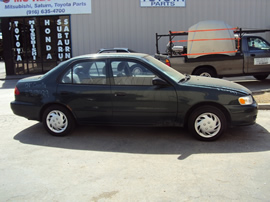 2001 TOYOTA COROLLA 4 DOOR SEDAN CE MODEL 1.8L AT FWD COLOR GREEN STK Z13429