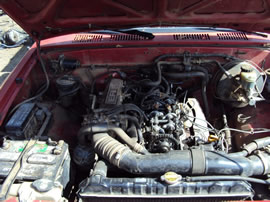 1994 TOYOTA PICK UP TRUCK  STD MODEL REGULAR CAB 2.4L EFI MT 2WD COLOR RED Z14681
