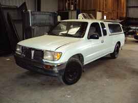 1997 TOYOTA TACOMA XTRA CAB DLX MODEL 2.4L AT 2WD COLOR WHITE STK Z13433