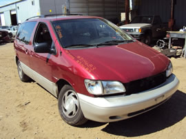 1999 TOYOTA SIENNA VAN XLE MODEL 5 DOORS 3.0L V6 AT FWD COLOR RED Z14683