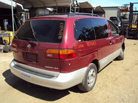 1999 TOYOTA SIENNA VAN XLE MODEL 5 DOORS 3.0L V6 AT FWD COLOR RED Z14683