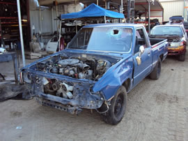 1987 TOYOTA PICKUP TRUCK REGULAR CAB SHORT BED STD MODEL 2.4L CARB MT 4 SPEED 2WD COLOR BLUE Z14689