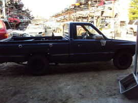 1987 TOYOTA PICKUP TRUCK REGULAR CAB SHORT BED STD MODEL 2.4L CARB MT 4 SPEED 2WD COLOR BLUE Z14689
