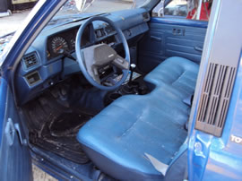 1987 TOYOTA PICKUP TRUCK REGULAR CAB SHORT BED STD MODEL 2.4L CARB MT 4 SPEED 2WD COLOR BLUE Z14689