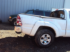 2005 TOYOTA TACOMA 4 DOOR EXTENDED CAB SHORT BED  PRE-RUNNER 4.0L AT 2WD COLOR WHITE STK Z13441