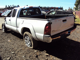 2005 TOYOTA TACOMA 4 DOOR EXTENDED CAB SHORT BED  PRE-RUNNER 4.0L AT 2WD COLOR WHITE STK Z13441