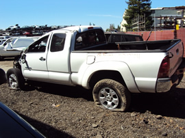 2005 TOYOTA TACOMA 4 DOOR EXTENDED CAB SHORT BED  PRE-RUNNER 4.0L AT 2WD COLOR WHITE STK Z13441
