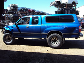1996 TOYOTA T100 PICK UP XTRA CAB SR5 MODEL 3.4L V6 AT 4X4 COLOR BLUE STK Z13446