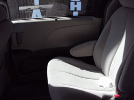 2011 TOYOTA SIENNA VAN 5 DOOR  LE MODEL 3.5L V6 AT AWD COLOR SILVER Z14700